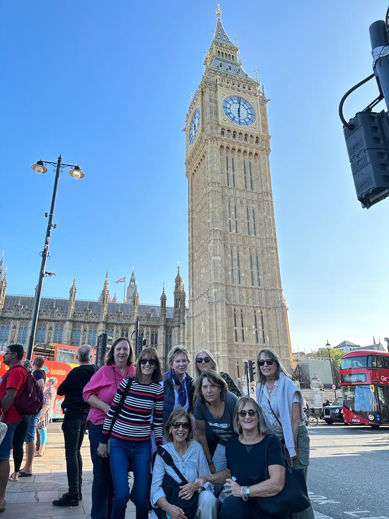 Grupo VSF frente al Big Ben y el Palacio de Westminster en Londres